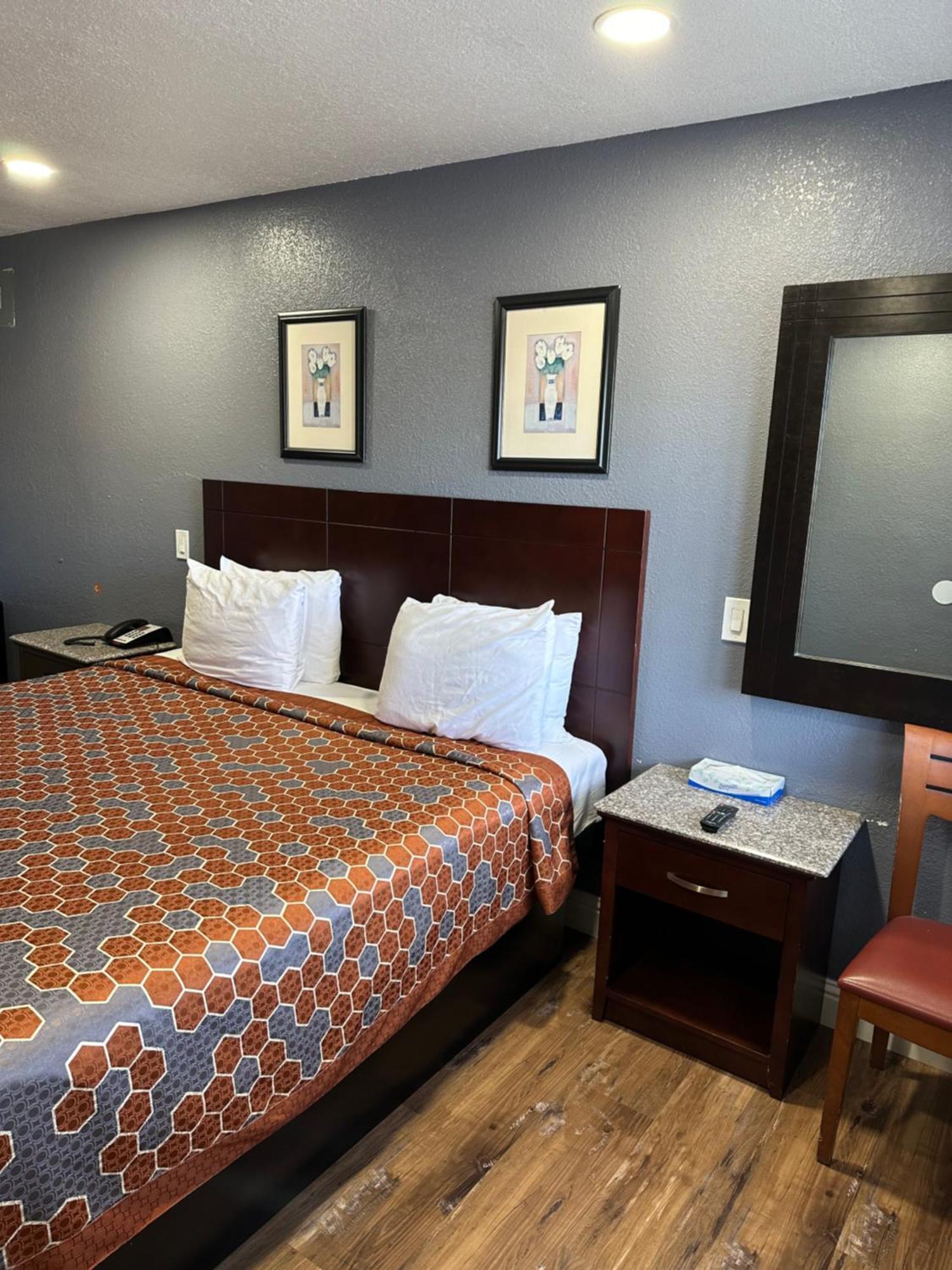 Fireside Inn By The Beach Boardwalk & Bowling ซานตาครูซ ภายนอก รูปภาพ