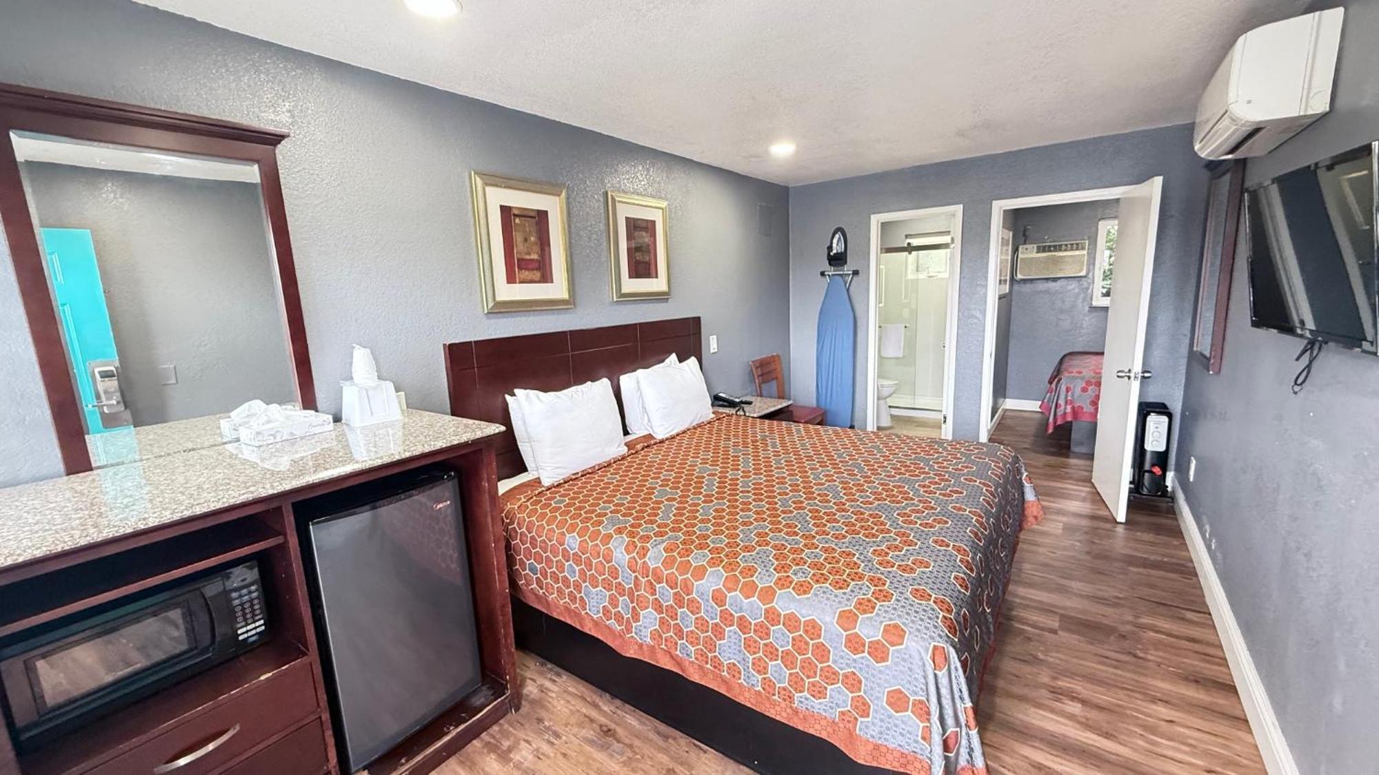 Fireside Inn By The Beach Boardwalk & Bowling ซานตาครูซ ภายนอก รูปภาพ